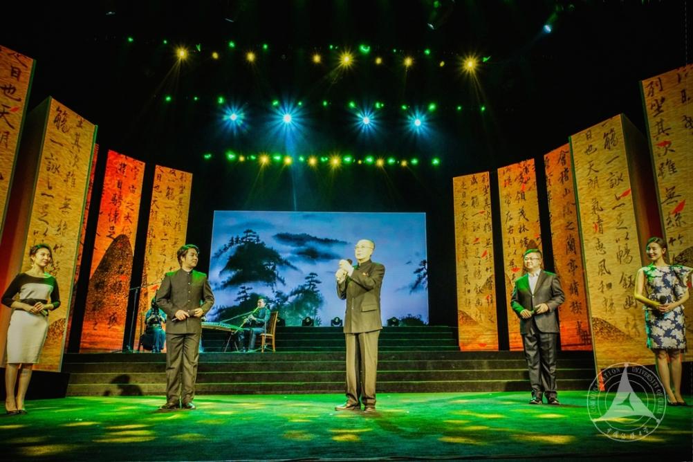 【图说】2017第十九届齐越节盛大举行